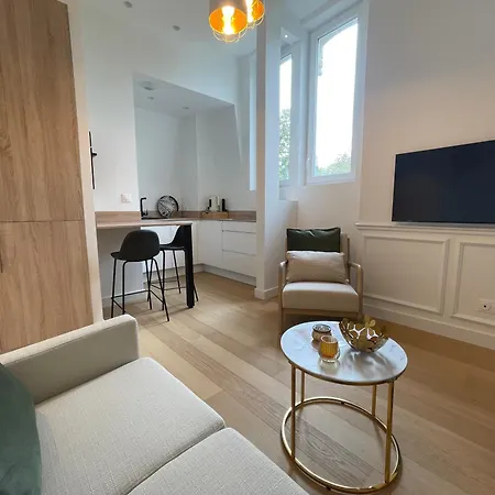 De Charme Du General Leclerc - Place D'erlon - Hypercentre - Gare - * رانس