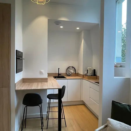 Апартаменты De Charme Du General Leclerc - Place D'erlon - Hypercentre - Gare -