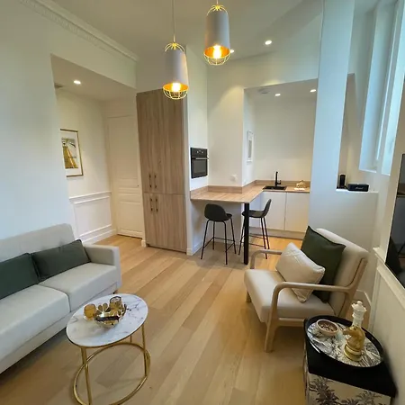 De Charme Du General Leclerc - Place D'erlon - Hypercentre - Gare - Apartment *